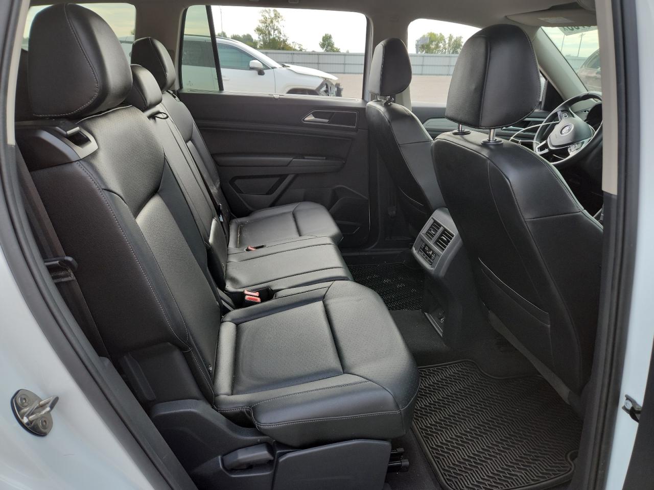 2019 Volkswagen Atlas Se VIN: 1V2DR2CA2KC582139 Lot: 81016705