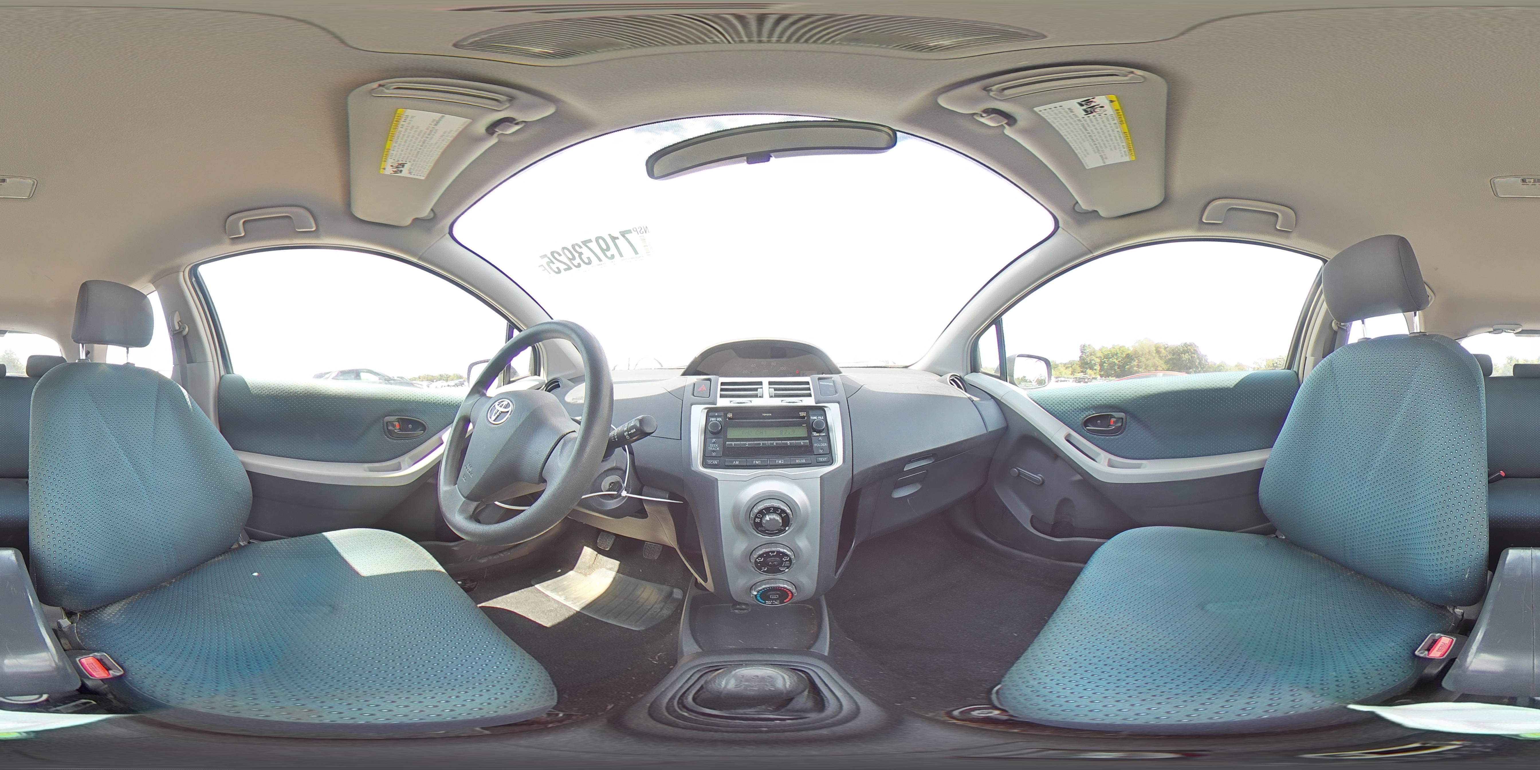 2007 Toyota Yaris VIN: JTDJT923775136324 Lot: 71973925