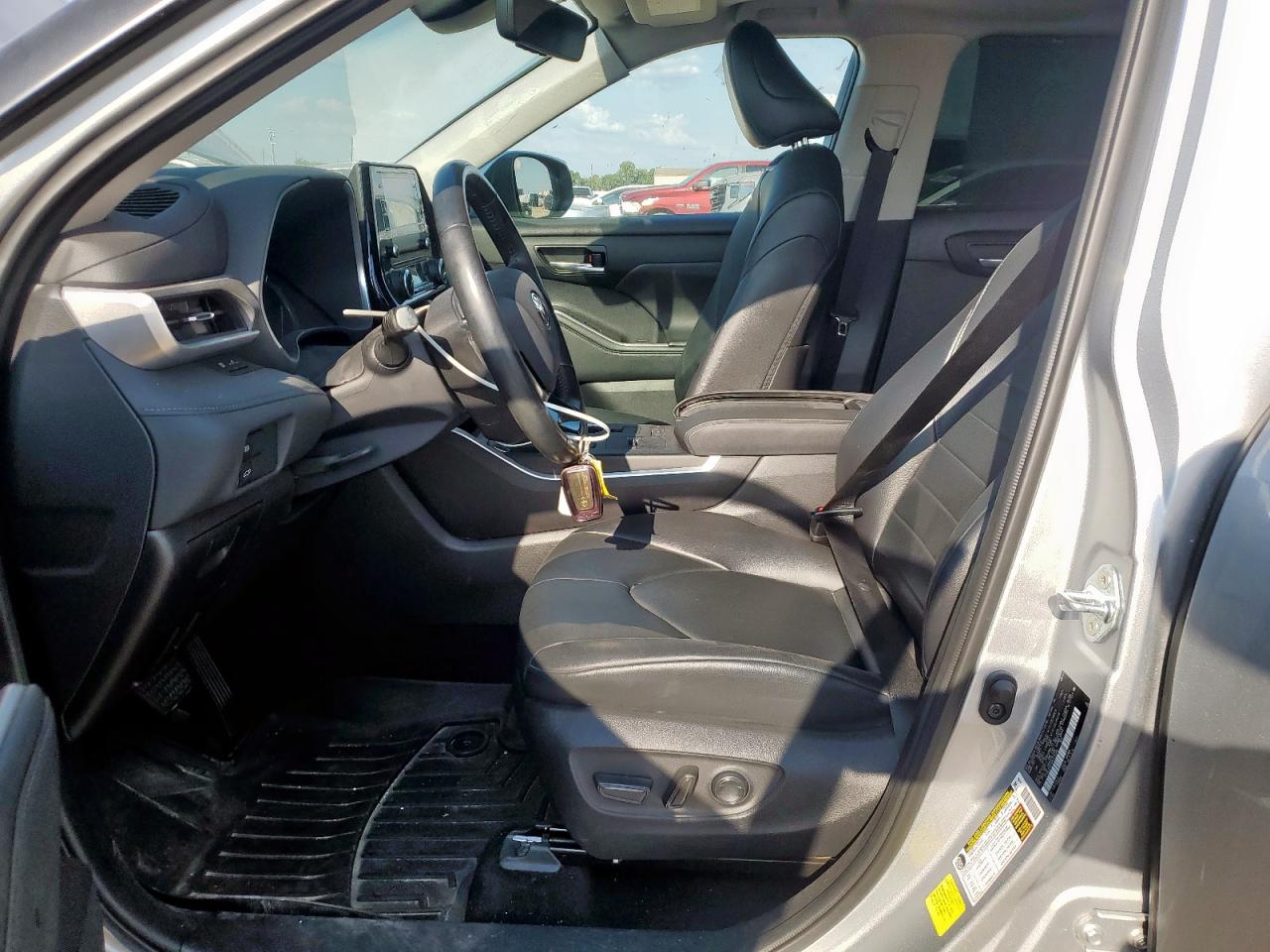 2021 Toyota Highlander Xle VIN: 5TDGZRAH4MS530388 Lot: 71540015