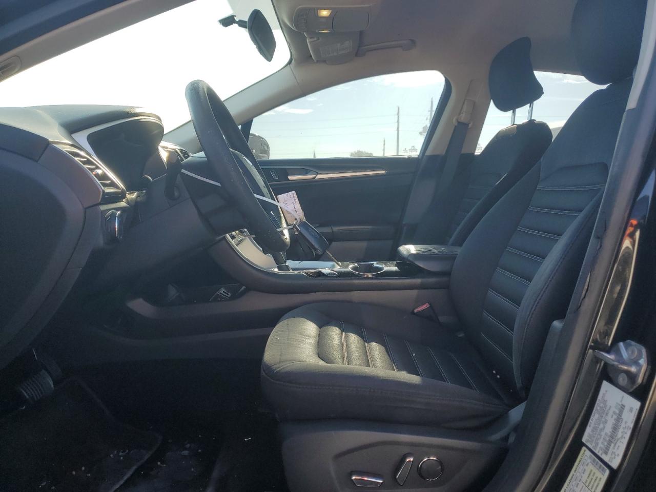 2015 Ford Fusion Se VIN: 3FA6P0H7XFR261660 Lot: 80392285