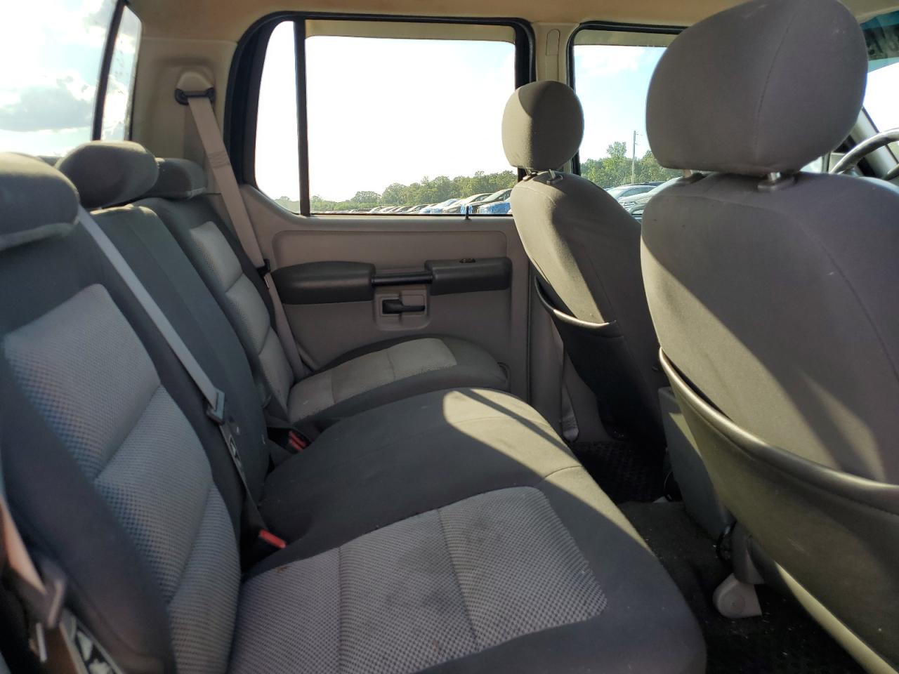 2003 Ford Explorer Sport Trac VIN: 1FMZU67E23UC50767 Lot: 81881985