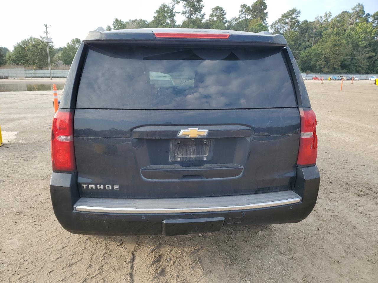 2015 Chevrolet Tahoe C1500 Ltz VIN: 1GNSCCKC9FR636937 Lot: 81036145