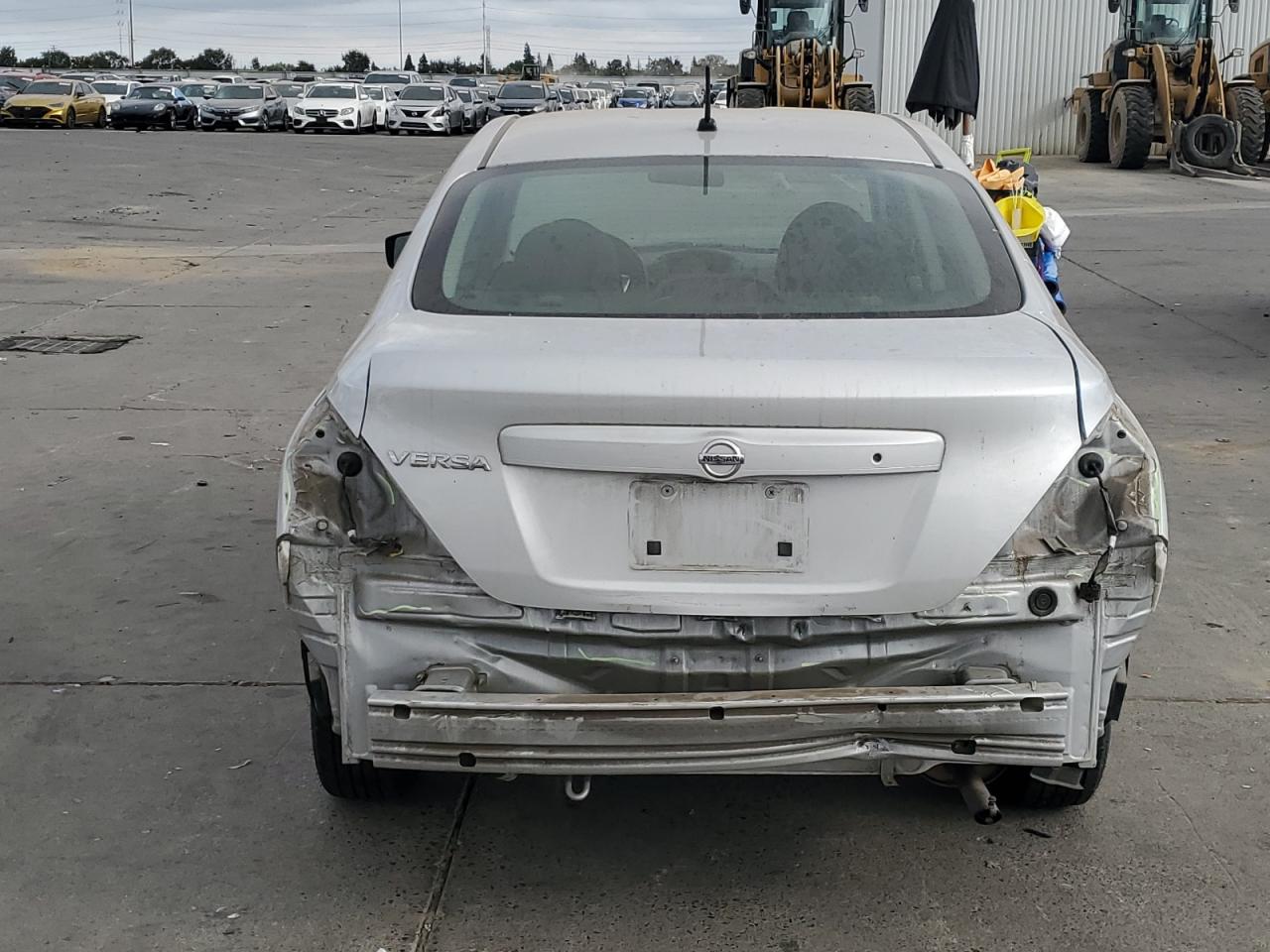 2017 Nissan Versa S VIN: 3N1CN7AP5HL829229 Lot: 80366485