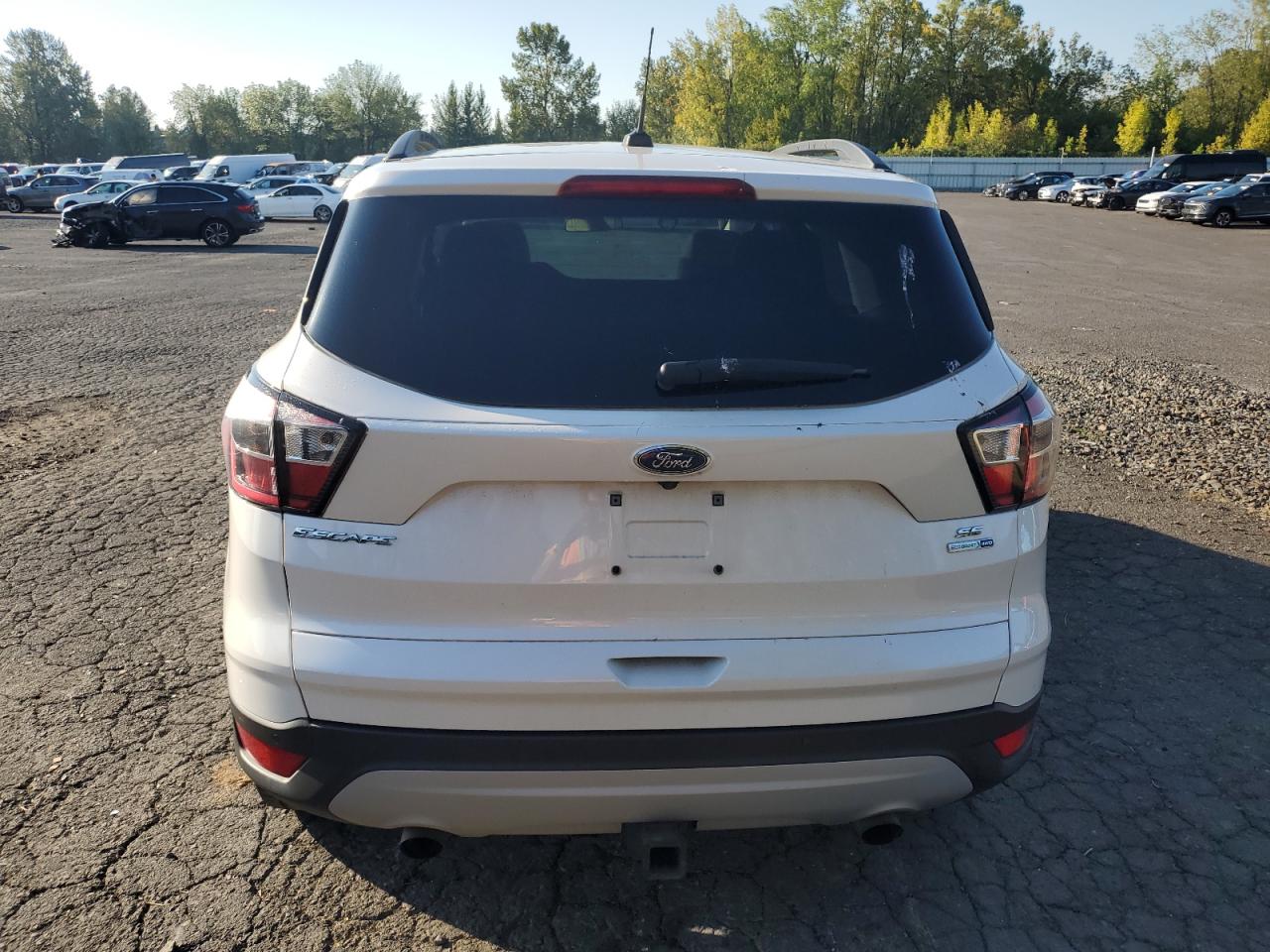 2017 Ford Escape Se VIN: 1FMCU9G9XHUB66990 Lot: 81437195