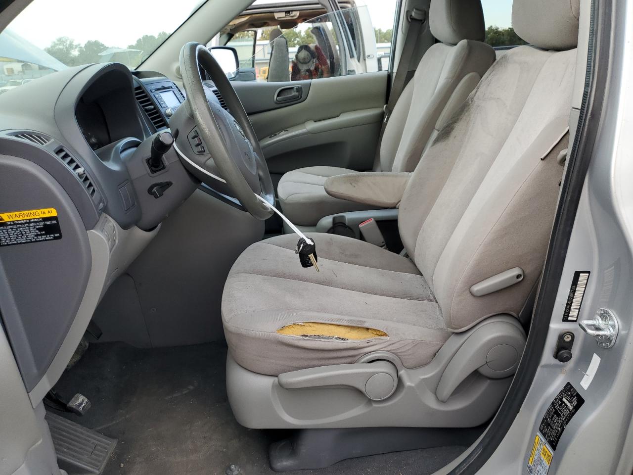 2011 Kia Sedona Lx VIN: KNDMG4C72B6377359 Lot: 82150795