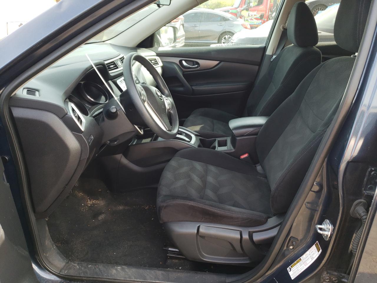 2015 Nissan Rogue S VIN: 5N1AT2MK4FC841664 Lot: 81604275