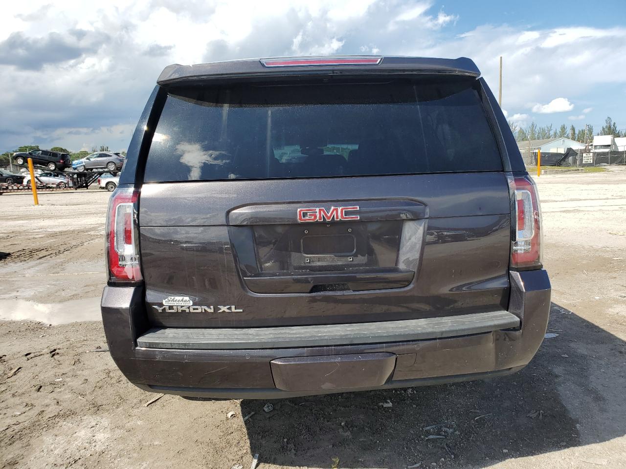 2015 GMC Yukon Xl C1500 Sle VIN: 1GKS1GKC9FR718855 Lot: 80947955