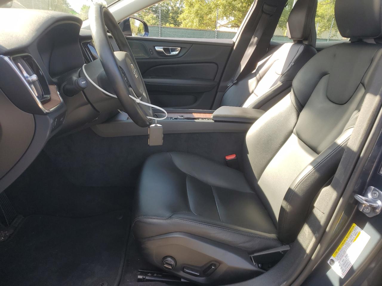 2019 Volvo S60 T5 Momentum VIN: 7JR102FK3KG009926 Lot: 81003675