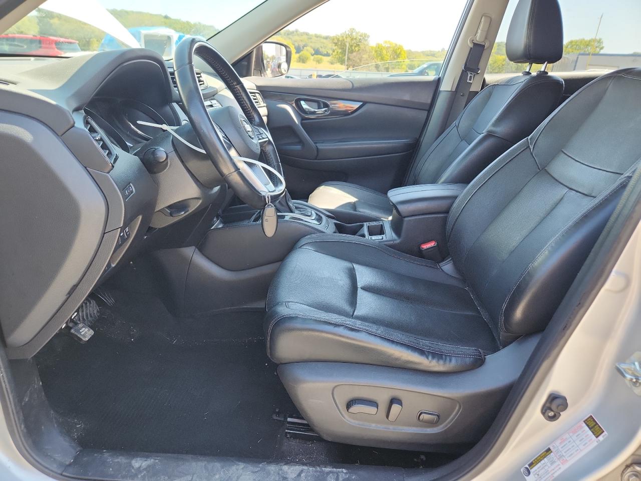 2017 Nissan Rogue S VIN: JN8AT2MT2HW143718 Lot: 71454975