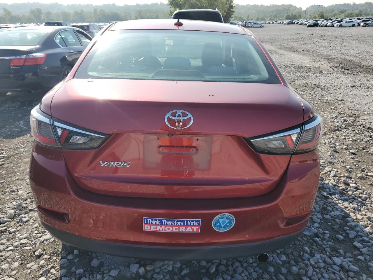 2020 Toyota Yaris L VIN: 3MYDLBYV9LY715777 Lot: 71421845