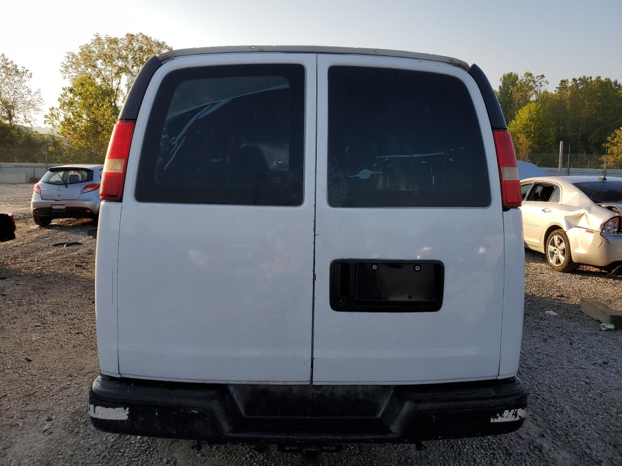 2006 Chevrolet Express G2500 VIN: 1GCGG25VX61220453 Lot: 72026125