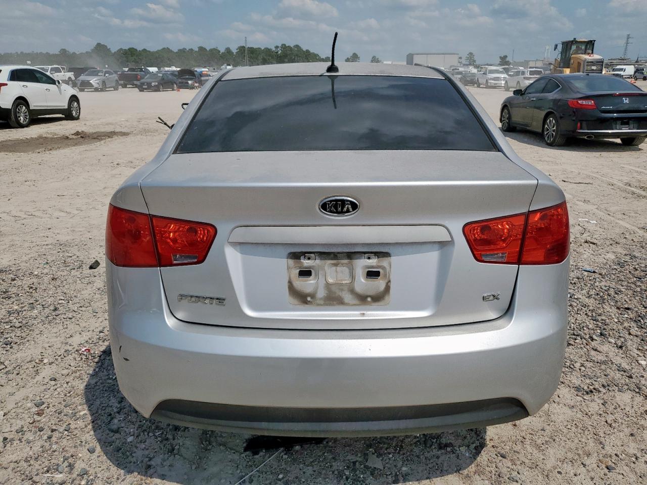 2010 Kia Forte Ex VIN: KNAFU4A29A5055893 Lot: 71544295