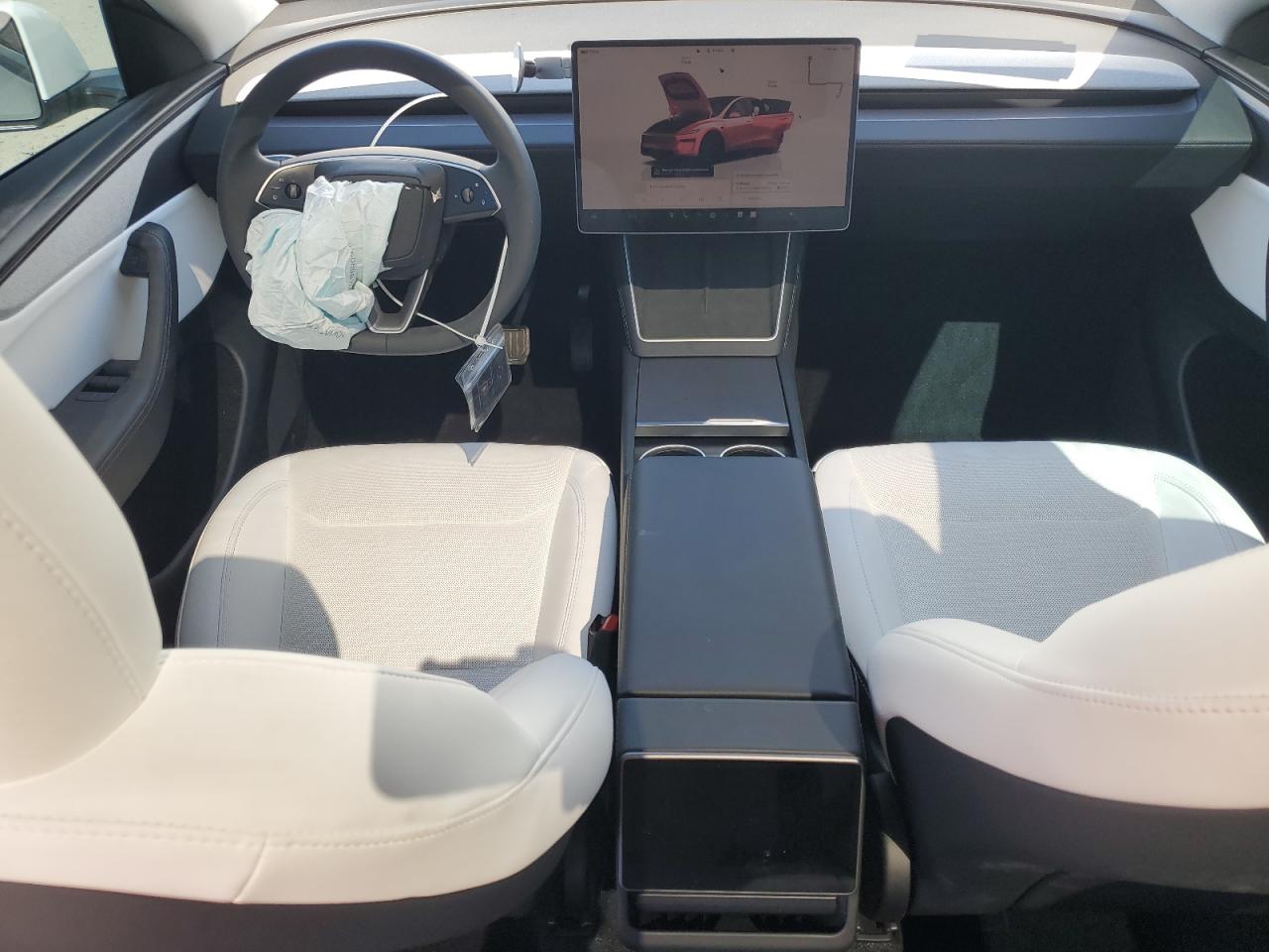 2026 Tesla Model Y VIN: 7SAYGDEE8TF365707 Lot: 81463345