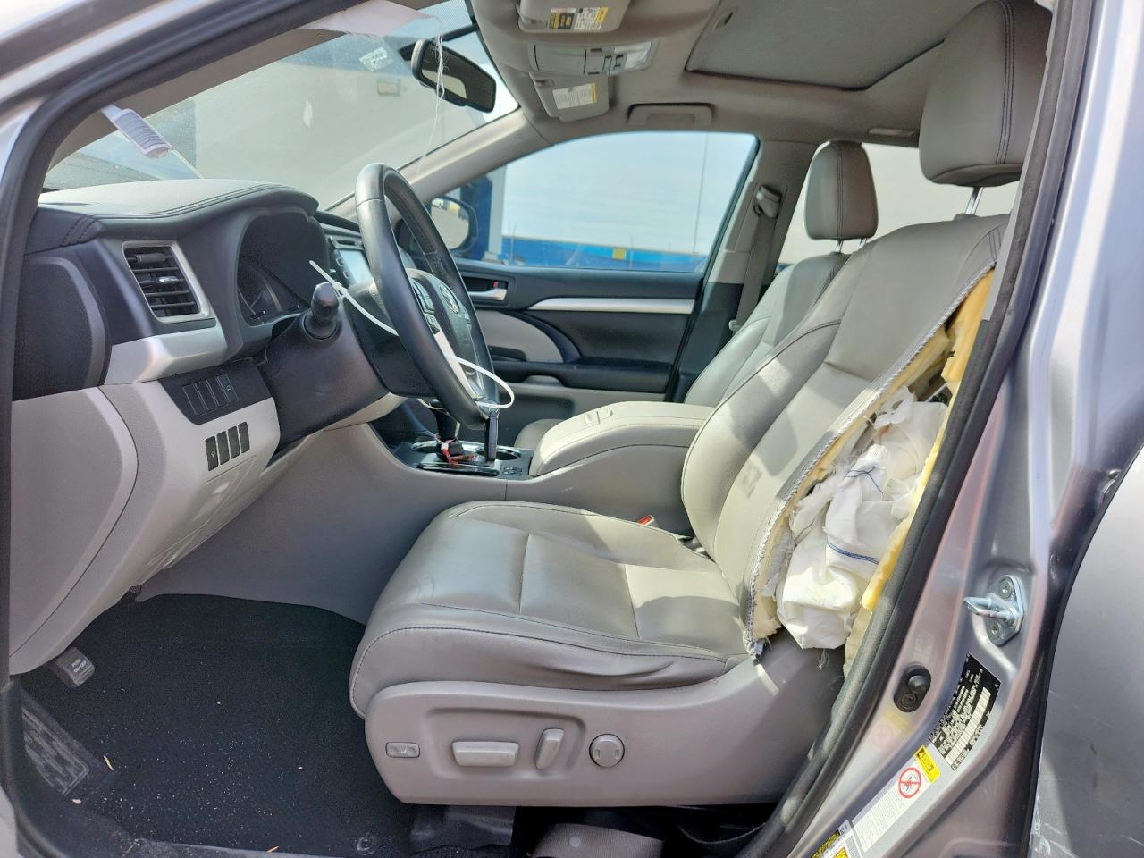 2016 Toyota Highlander Xle VIN: 5TDKKRFH4GS503087 Lot: 71640855