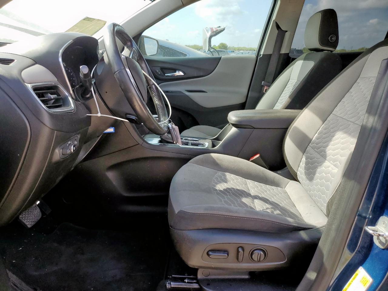 2020 Chevrolet Equinox Lt VIN: 2GNAXKEV6L6174884 Lot: 80648315