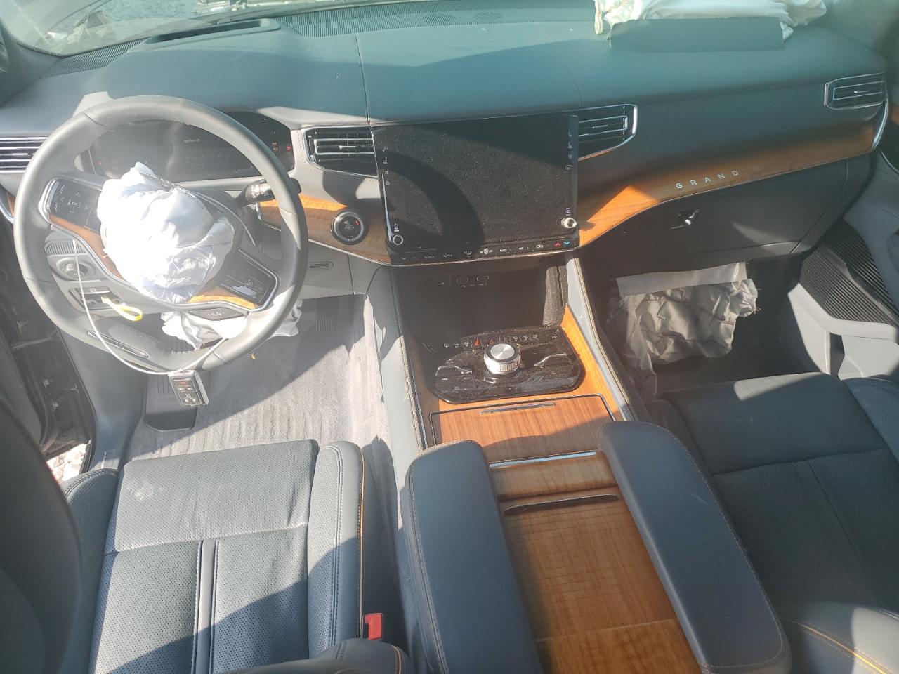 2023 Jeep Grand Wagoneer L Series Ii VIN: 1C4SJSFPXPS544512 Lot: 80128065