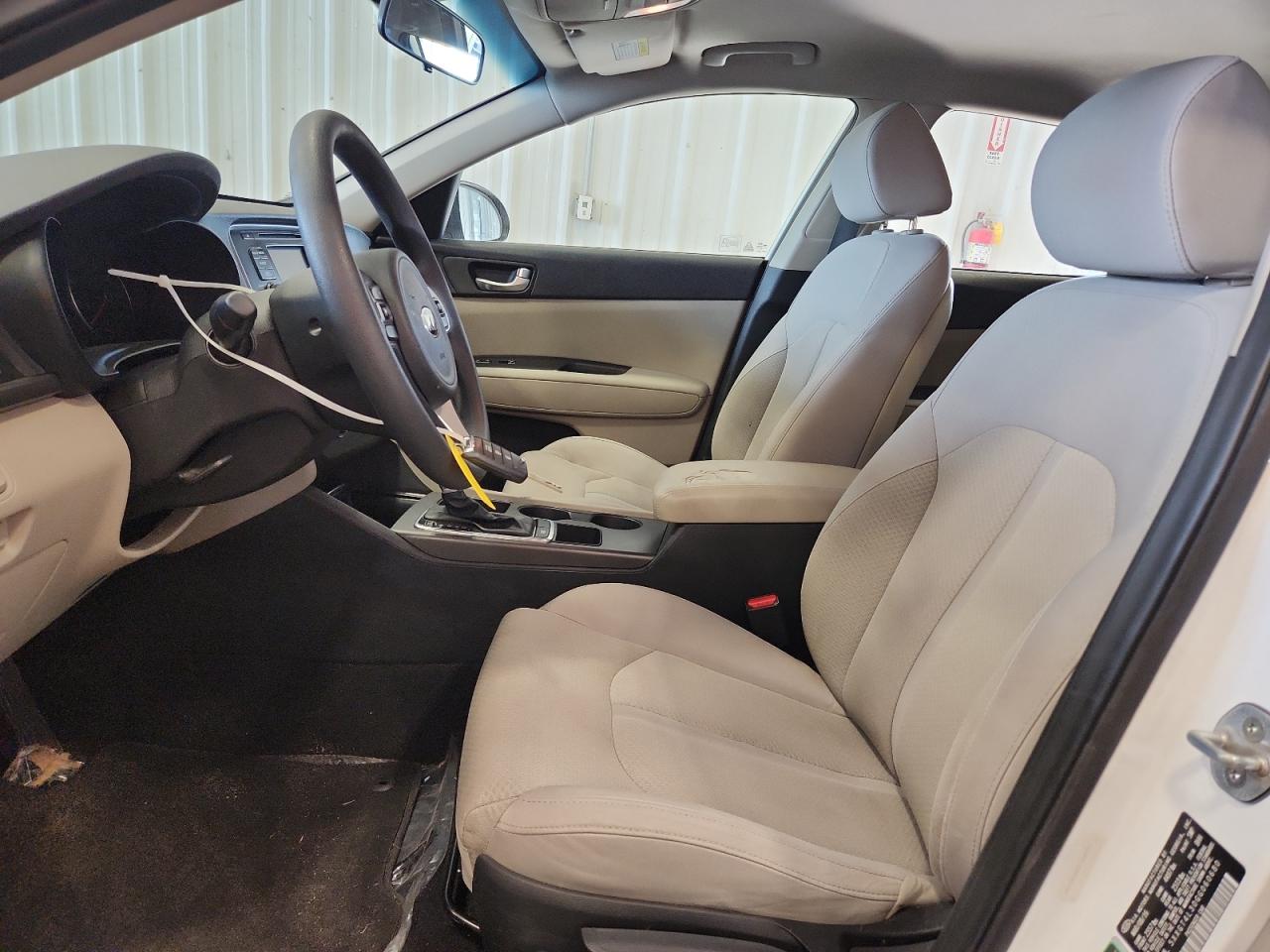 2016 Kia Optima Lx VIN: 5XXGT4L30GG060680 Lot: 82138095