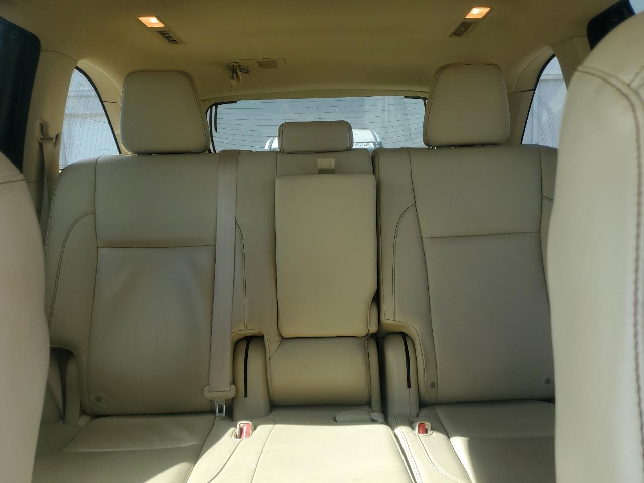 2016 Toyota Highlander Xle VIN: 5TDJKRFH8GS275901 Lot: 71166305