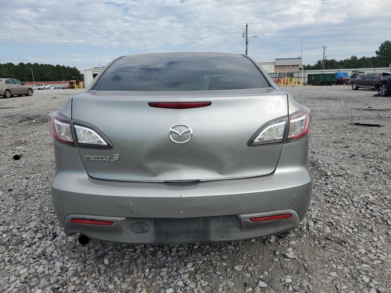 2011 Mazda 3 I VIN: JM1BL1VF8B1406480 Lot: 71228675