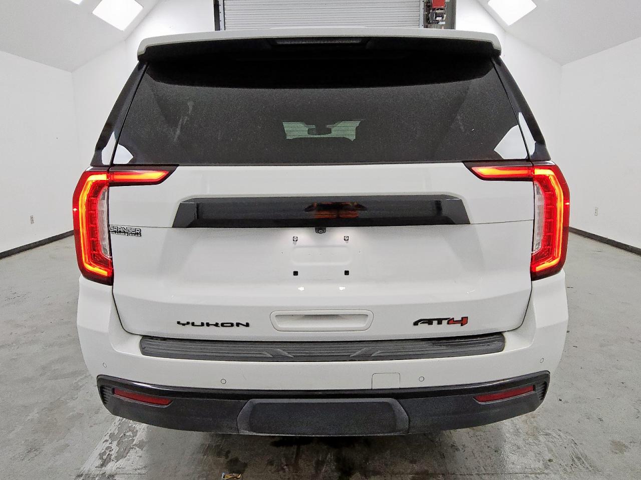 2021 GMC Yukon Xl K1500 At4 VIN: 1GKS2HKD2MR421998 Lot: 81274535