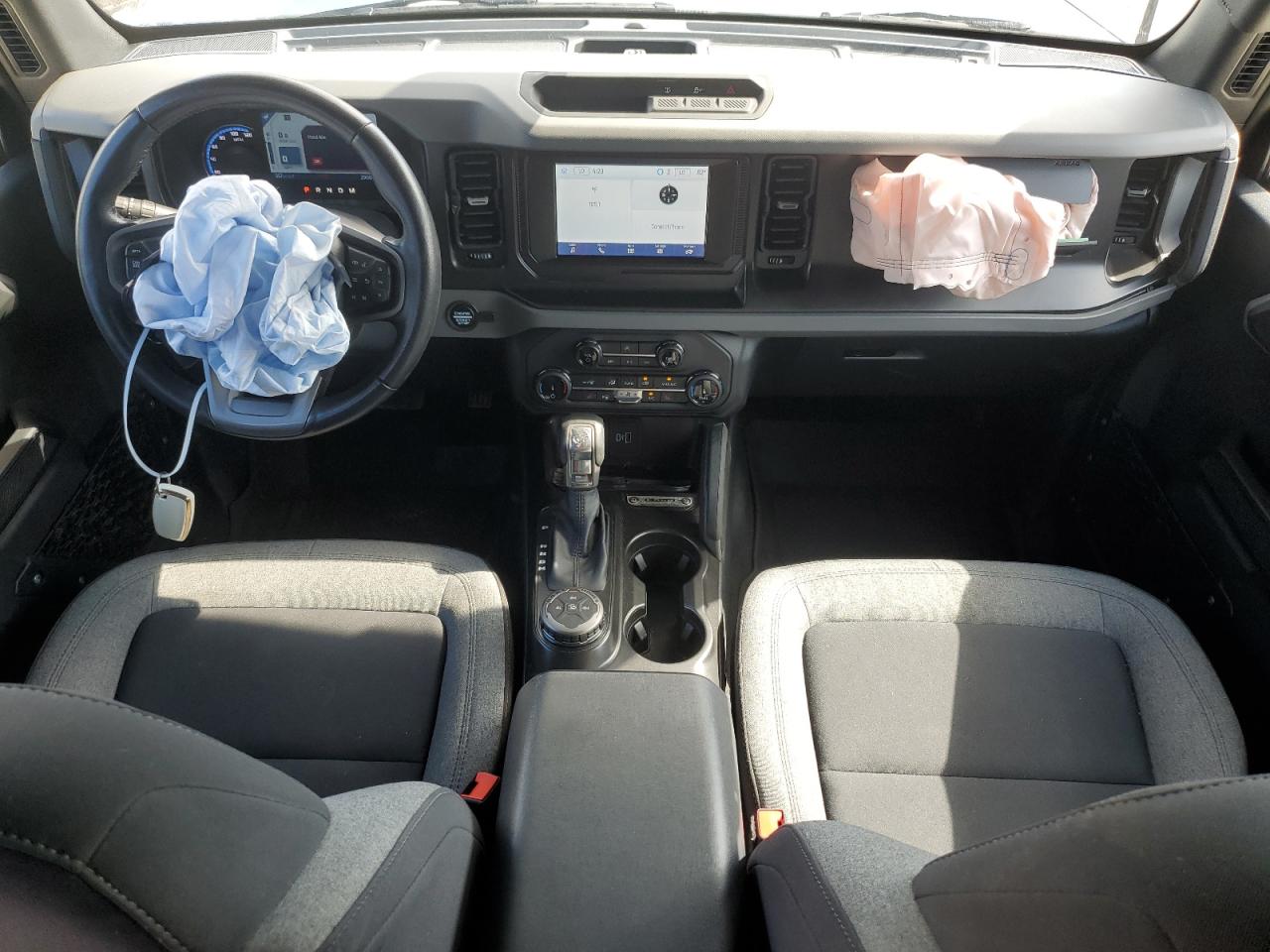 2022 Ford Bronco Base VIN: 1FMDE5BH0NLB87924 Lot: 71322925