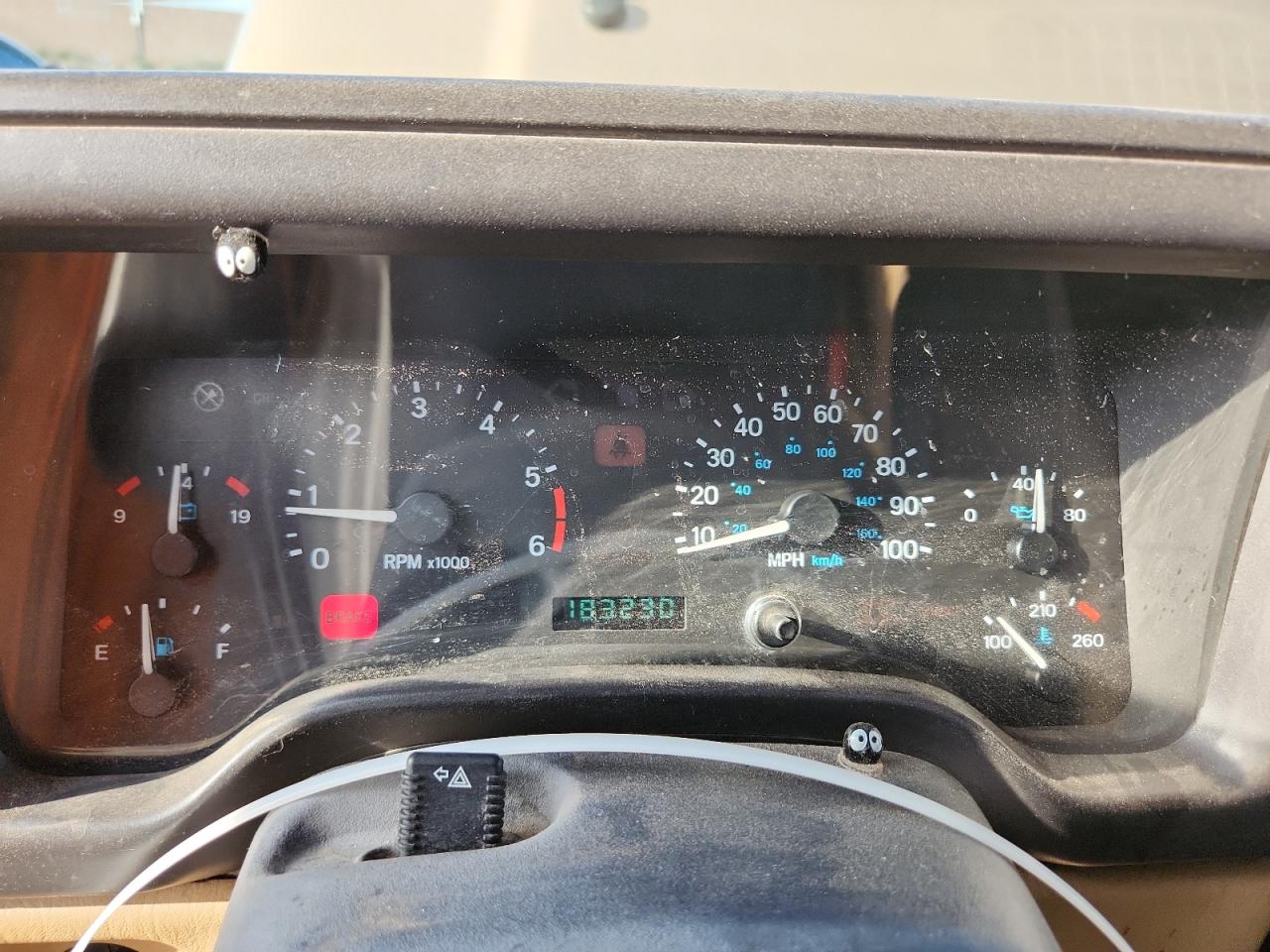 2000 Jeep Wrangler / Tj Sahara VIN: 1J4FA59S1YP722244 Lot: 70888985