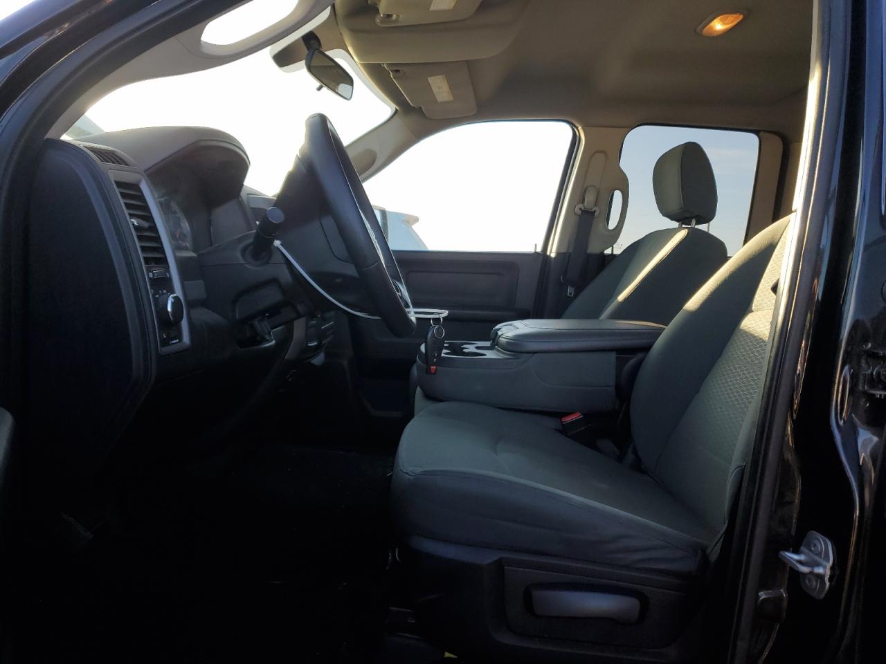 2015 Ram 1500 St VIN: 1C6RR7FT1FS624854 Lot: 82054235