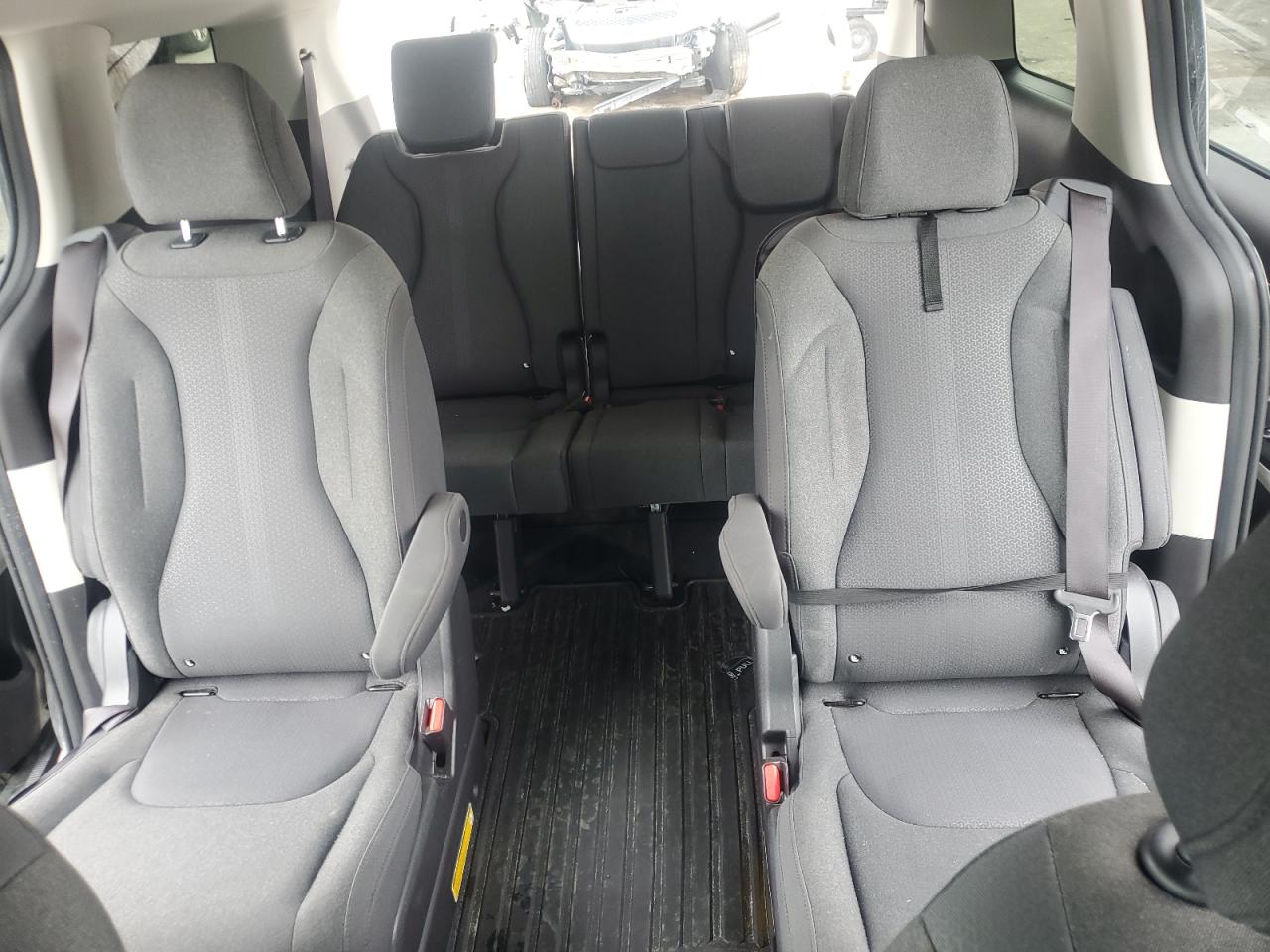 2022 Kia Carnival Lx VIN: KNDNB4H3XN6187337 Lot: 83984565