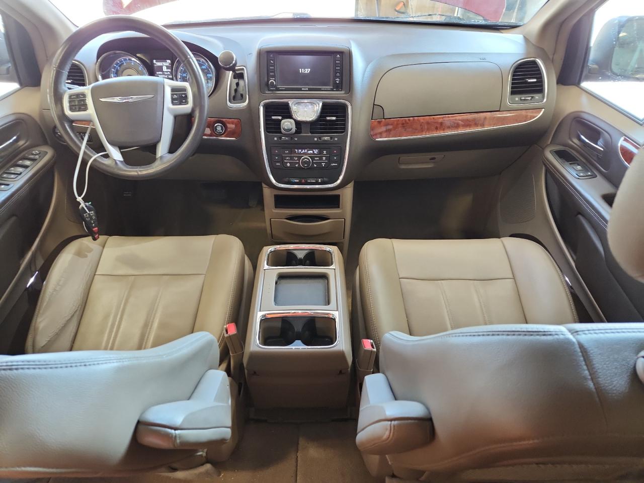 2015 Chrysler Town & Country Touring VIN: 2C4RC1BGXFR562744 Lot: 80259995