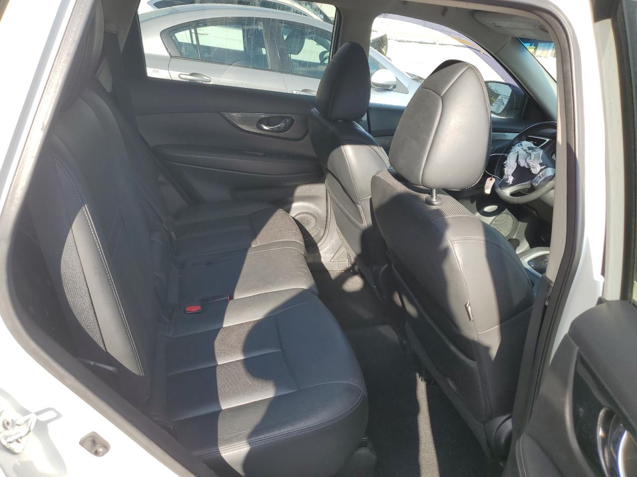 2015 Nissan Rogue S VIN: 5N1AT2MV7FC771393 Lot: 71283655