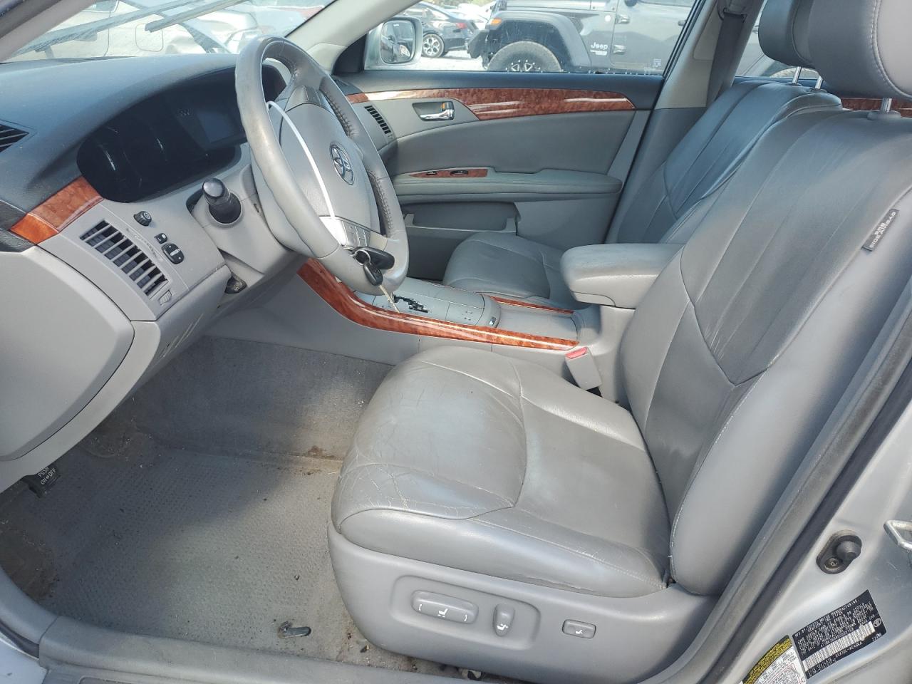 2005 Toyota Avalon Xl VIN: 4T1BK36B95U002158 Lot: 81397275