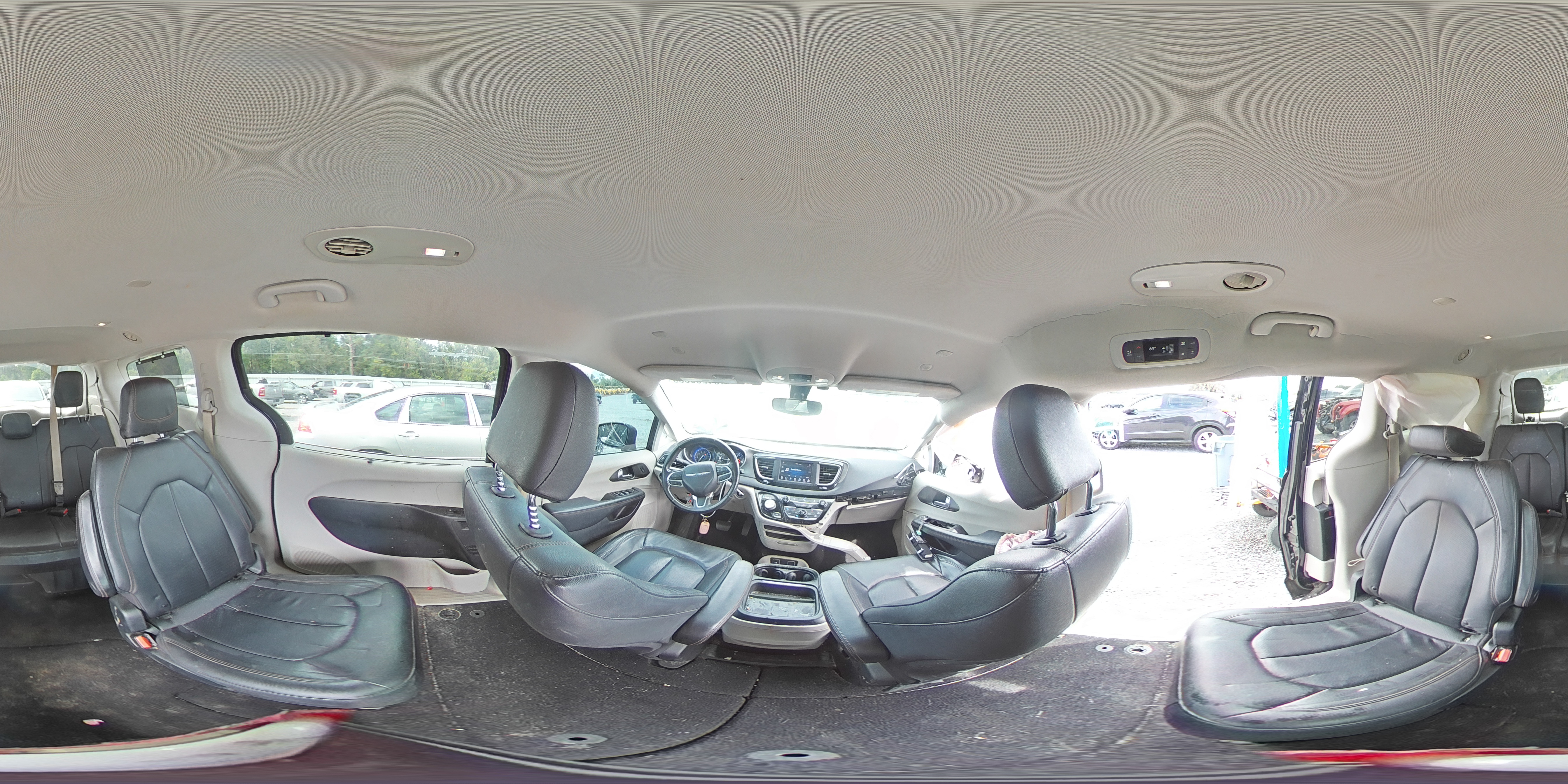 2020 Chrysler Pacifica Touring L VIN: 2C4RC1BG2LR115627 Lot: 81230335