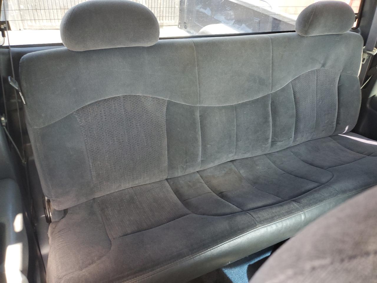 2000 Chevrolet Silverado C1500 VIN: 1GCEC19TXYZ134487 Lot: 71546575