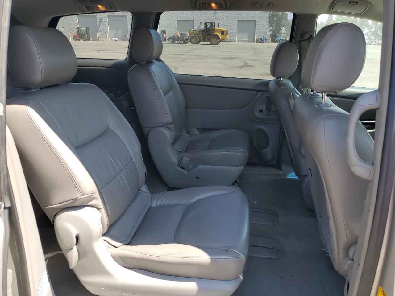 2004 Toyota Sienna Ce VIN: 5TDZA23C84S092368 Lot: 80404925