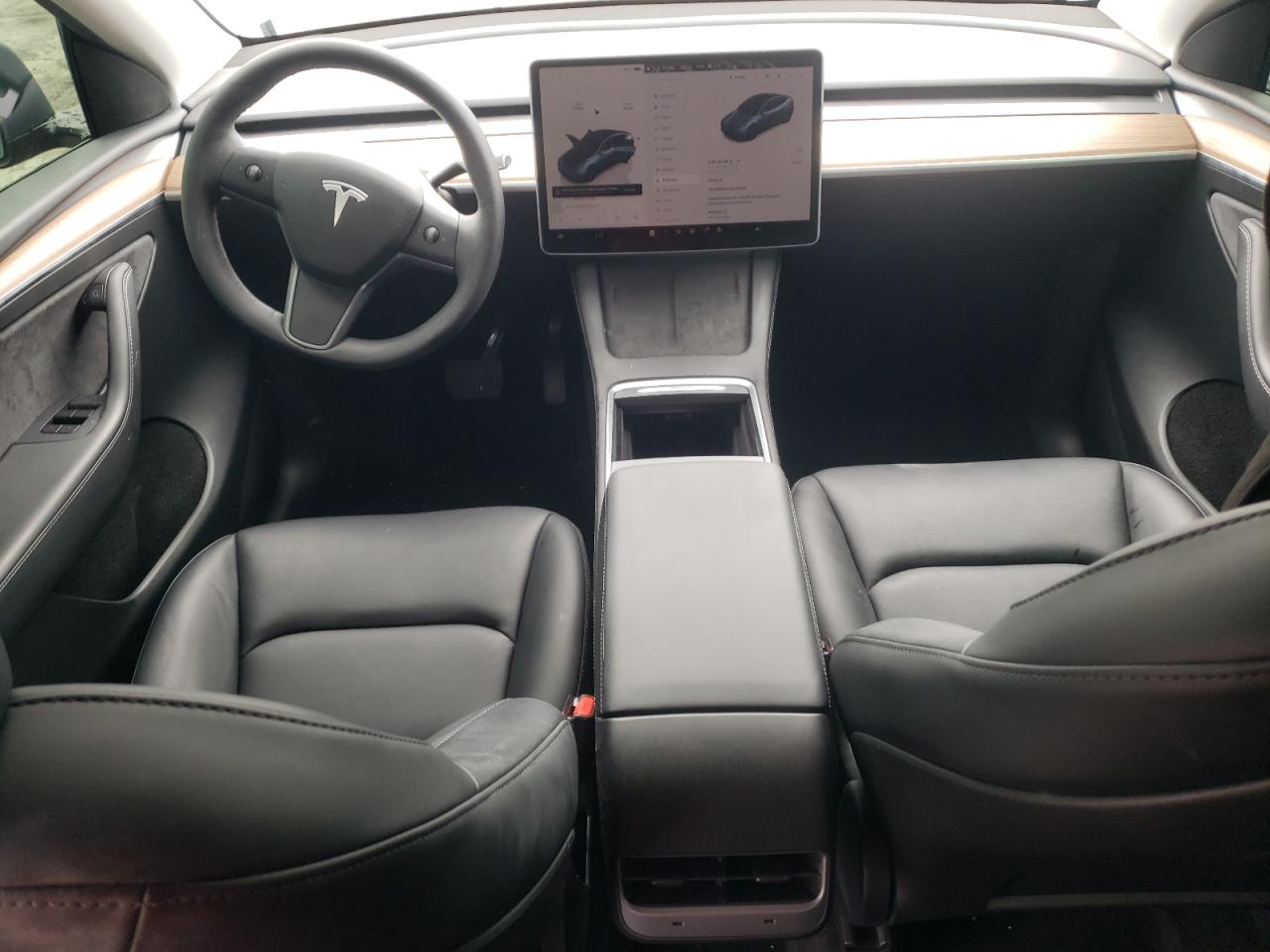 2025 Tesla Model Y VIN: 7SAYGDEE2SF307817 Lot: 81582115