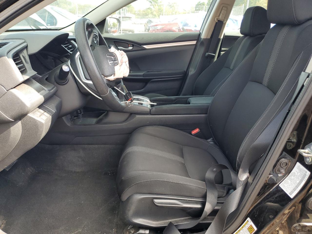 2020 Honda Civic Lx VIN: 2HGFC2F62LH531422 Lot: 81595045