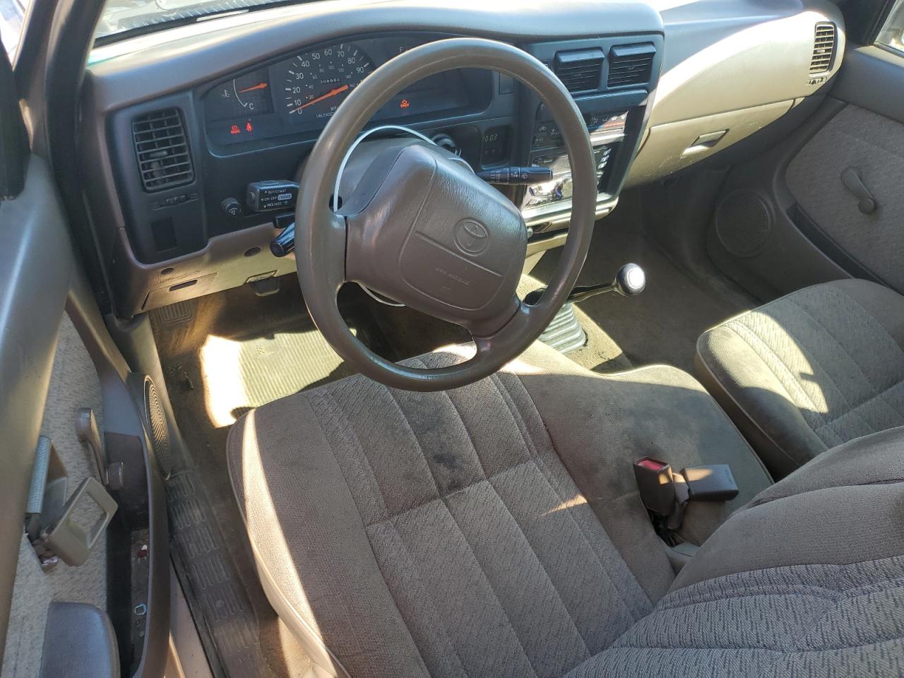1997 Toyota Tacoma Xtracab VIN: 4TAVL52NXVZ305250 Lot: 81581705