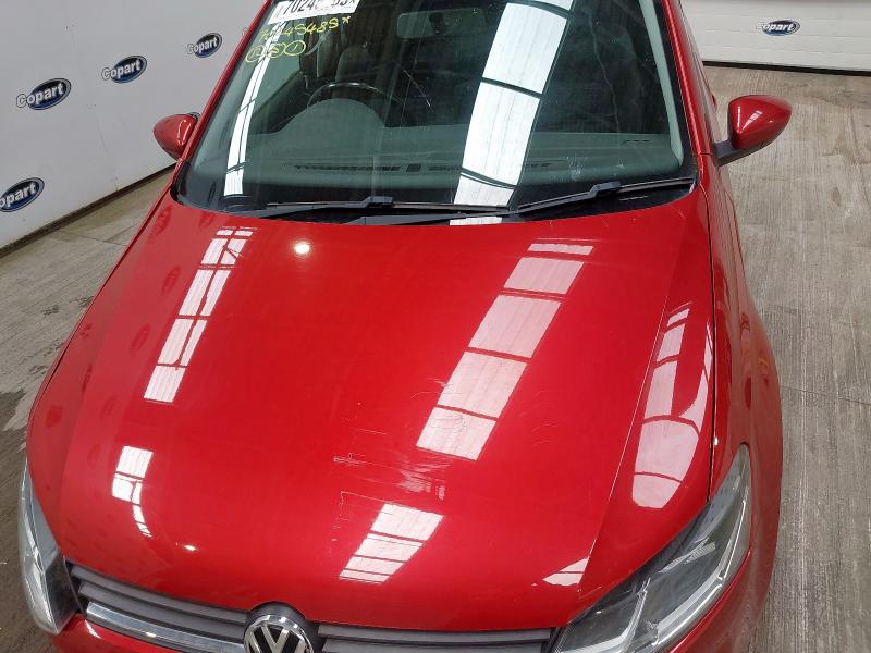 2015 VOLKSWAGEN POLO SE