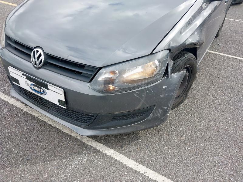 2014 VOLKSWAGEN POLO S
