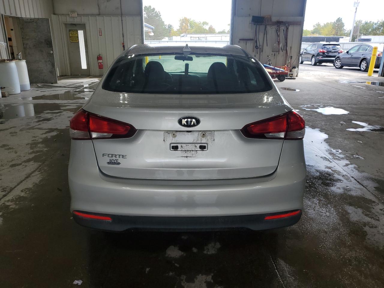 2018 Kia Forte Lx VIN: 3KPFK4A70JE272547 Lot: 83841455