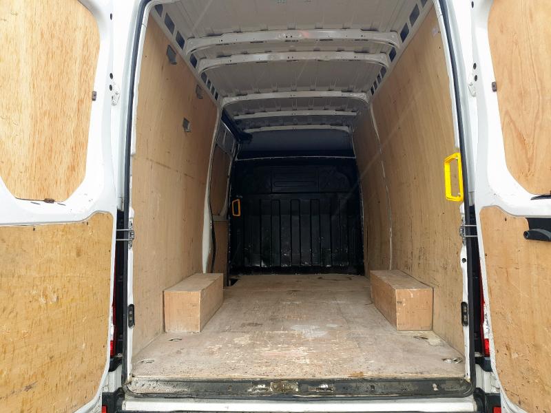 2022 IVECO DAILY 35S14B 