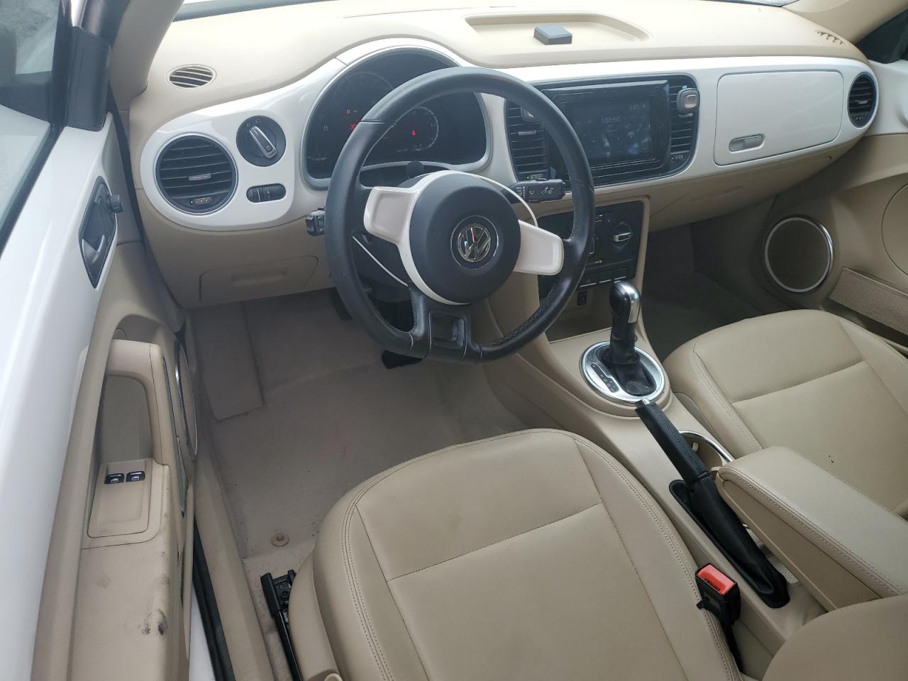 2013 Volkswagen Beetle VIN: 3VWJP7AT5DM687011 Lot: 81880785