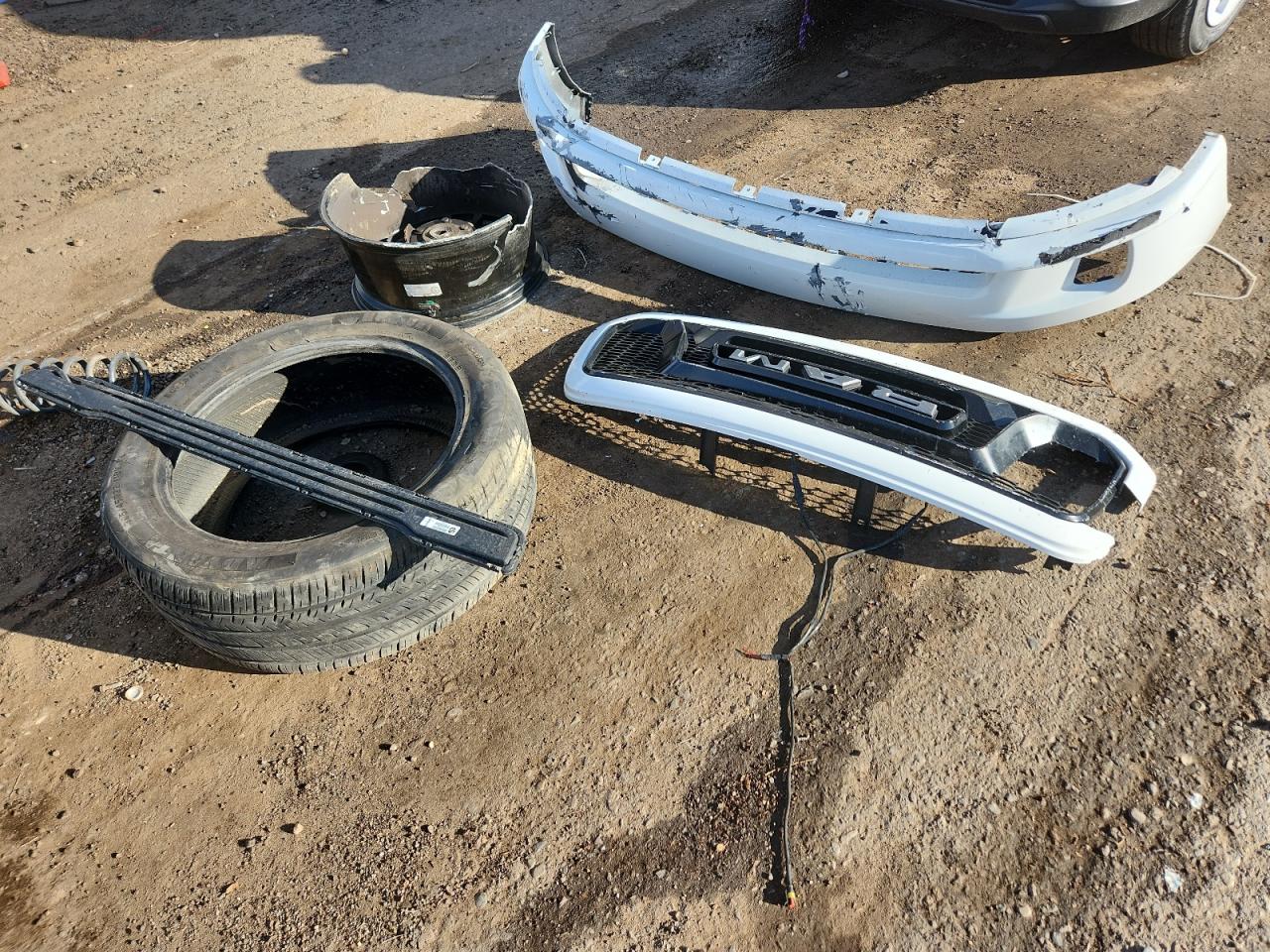 2021 Ram 1500 Classic Tradesman VIN: 3C6JR6AT4MG513055 Lot: 84384705