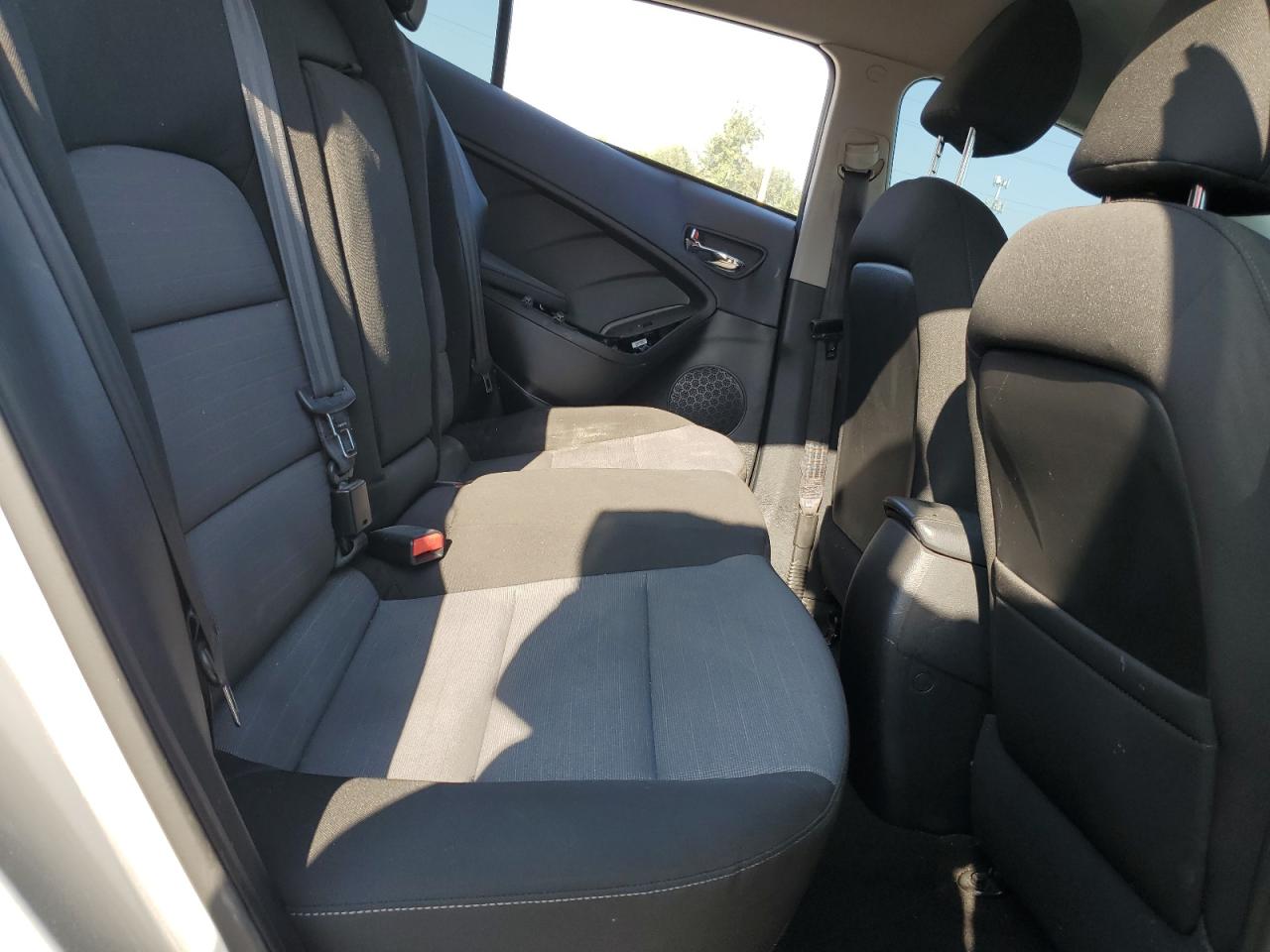 2016 Kia Forte Lx VIN: KNAFK5A83G5585172 Lot: 81068455