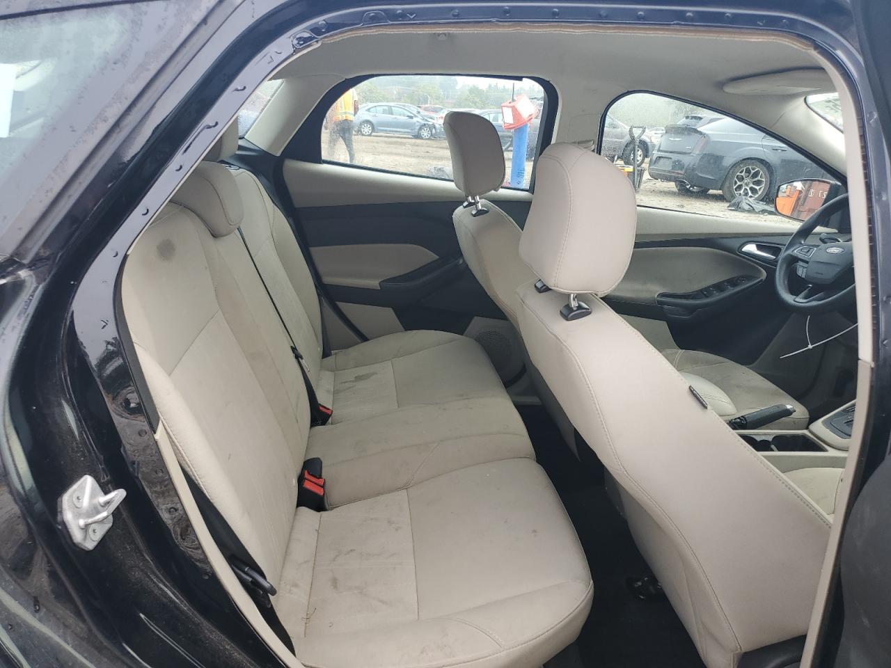 2017 Ford Focus Se VIN: 1FADP3K20HL336180 Lot: 81776355