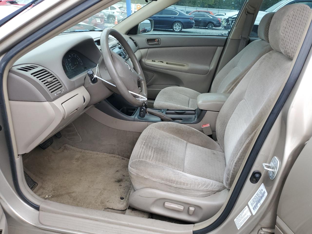 2003 Toyota Camry Le VIN: 4T1BE32K53U715889 Lot: 84467025