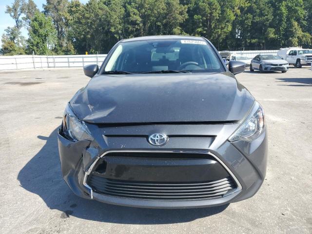  TOYOTA YARIS 2017 Szary