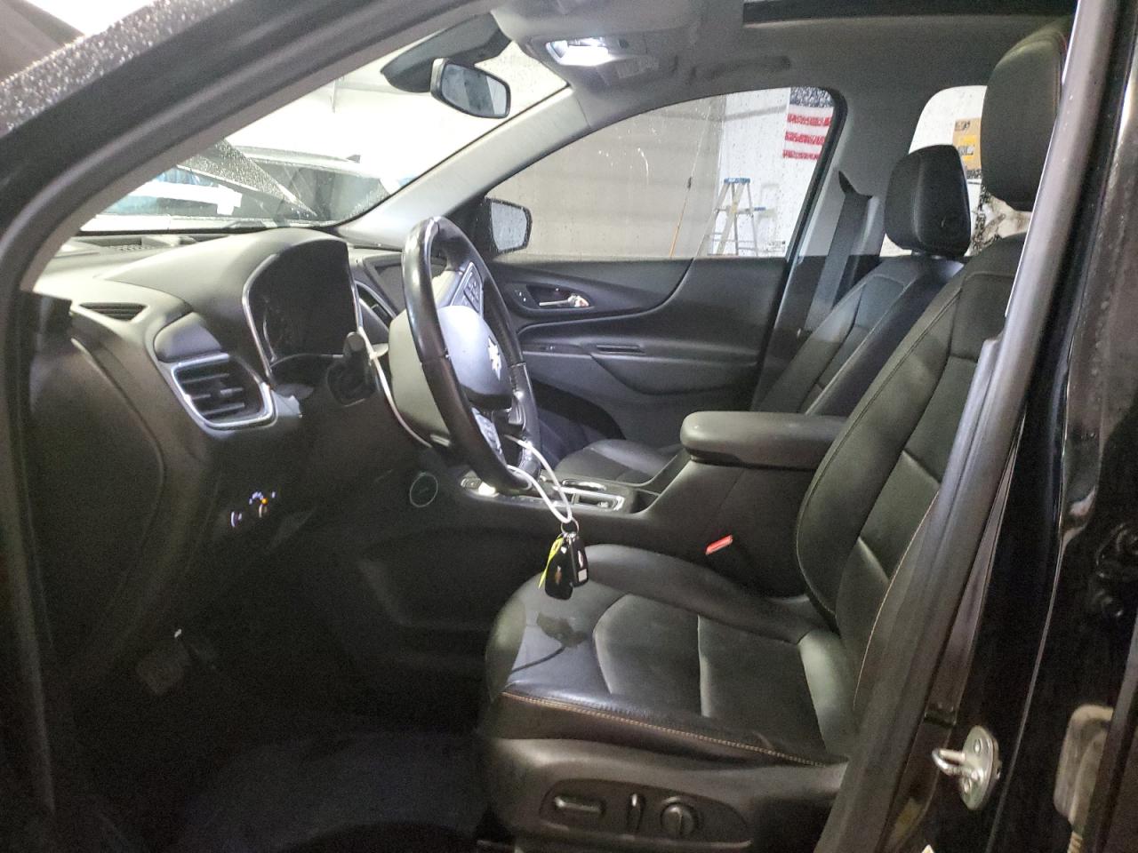 2020 Chevrolet Equinox Lt VIN: 2GNAXUEV1L6129668 Lot: 81607925