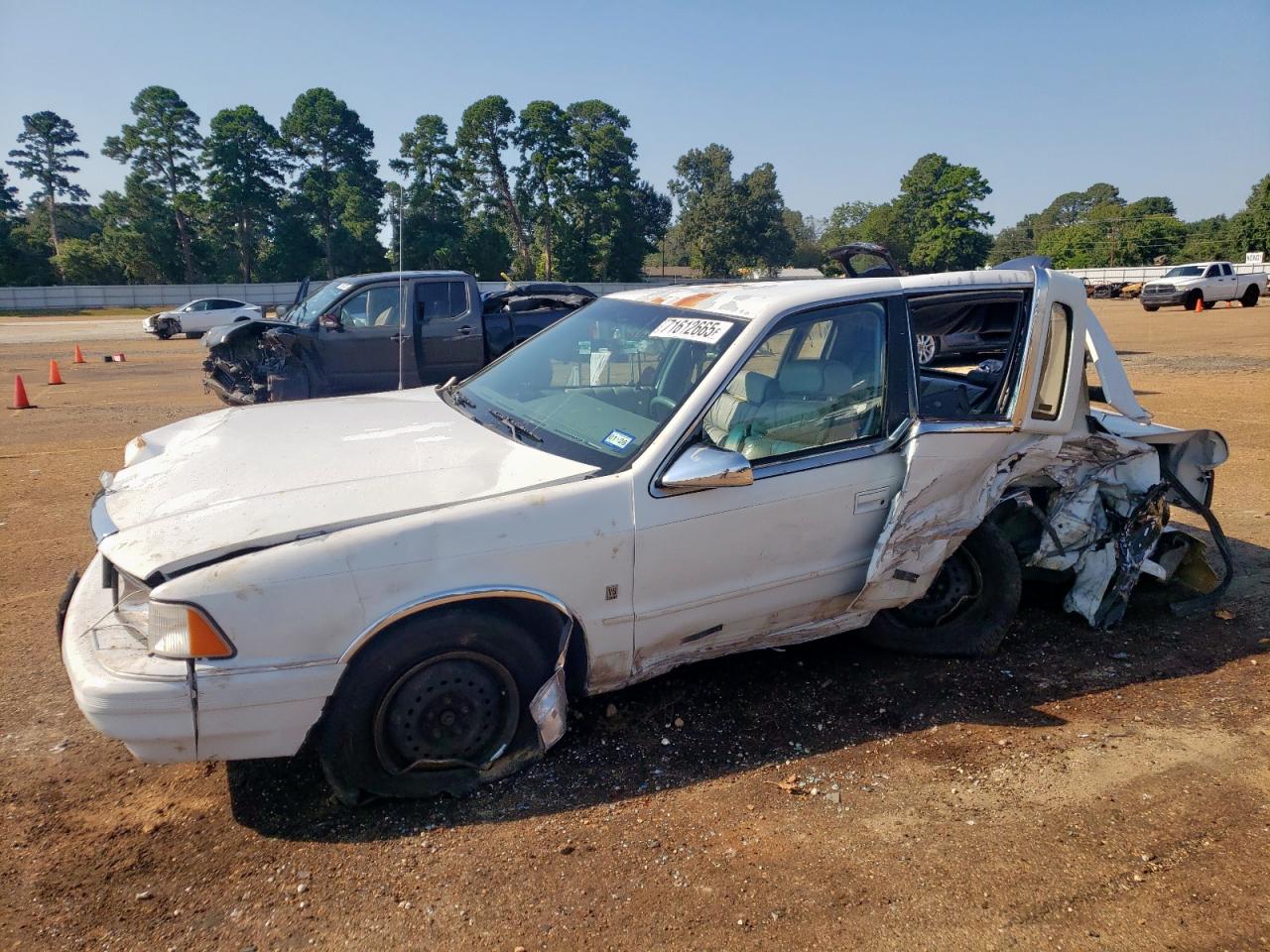 CHRYSLER LEBARON 1990. Lot# 71612665. VIN 1C3XA5633LF832805. Photo 1