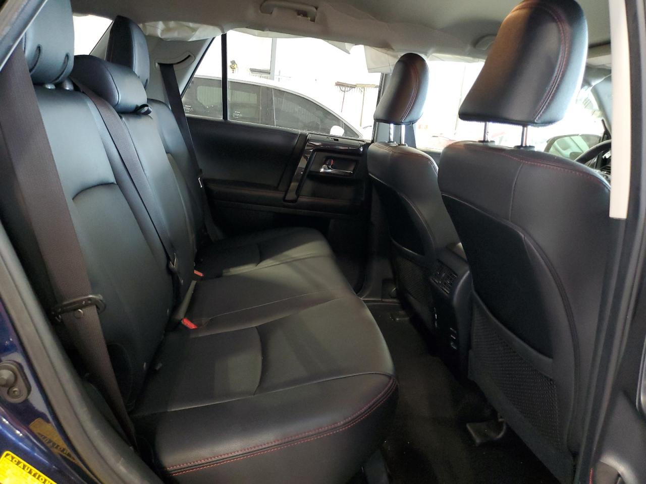 2019 Toyota 4Runner Sr5/Sr5 Premium VIN: JTEBU5JR2K5659772 Lot: 81780525